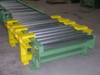 【免费设计】双链条滚筒输送机械_滚筒输送设备_输送滚筒线